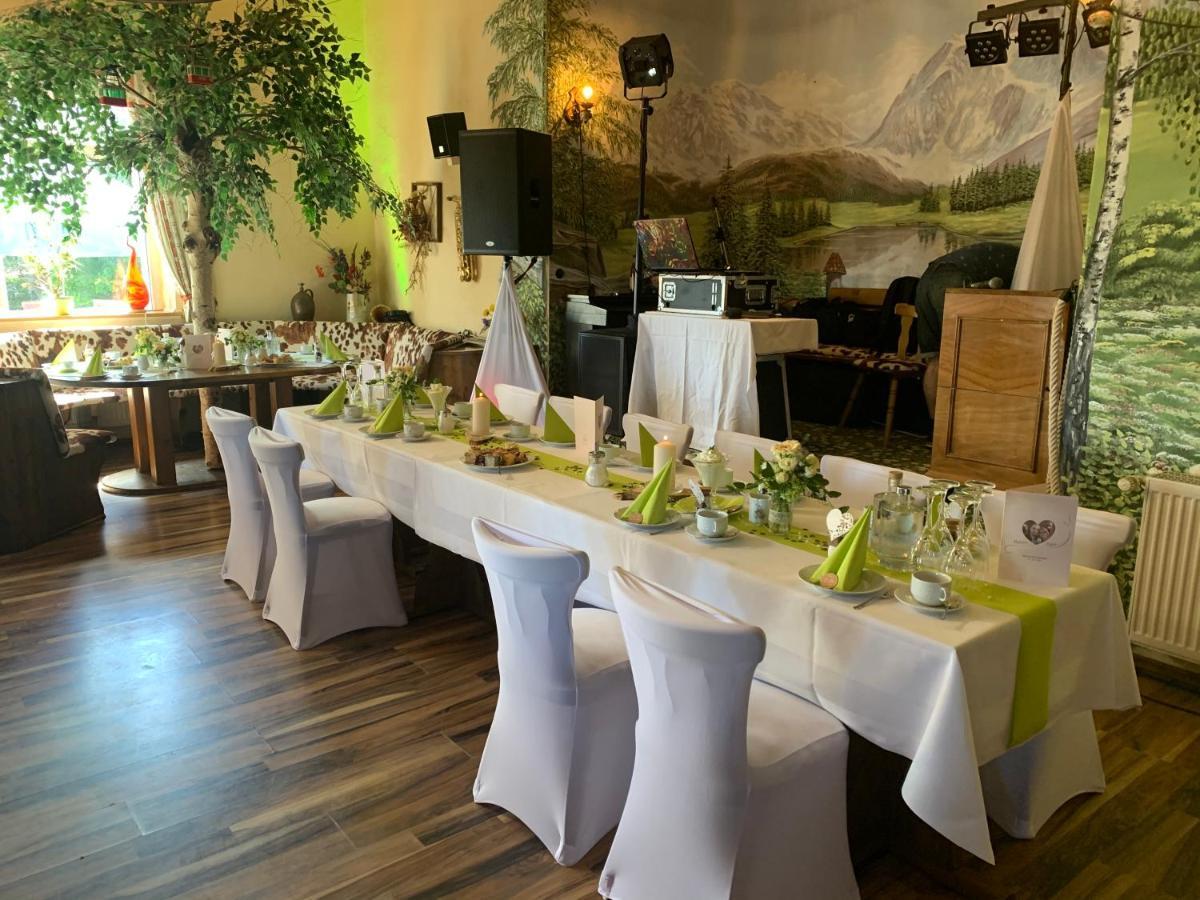 Hotel Alpenhof Markneukirchen Eksteriør bilde