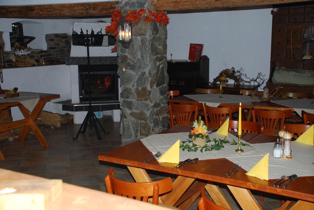 Hotel Alpenhof Markneukirchen Eksteriør bilde