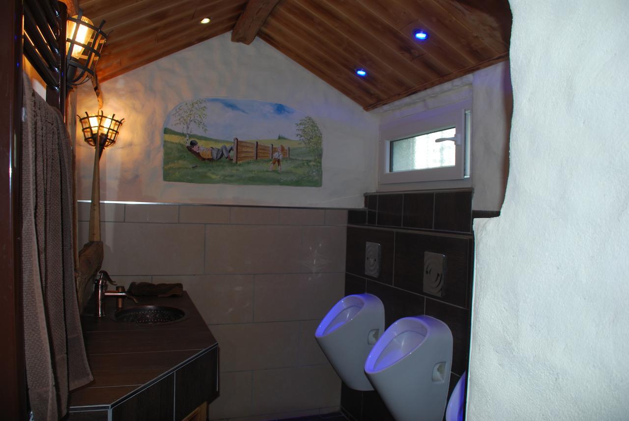 Hotel Alpenhof Markneukirchen Eksteriør bilde