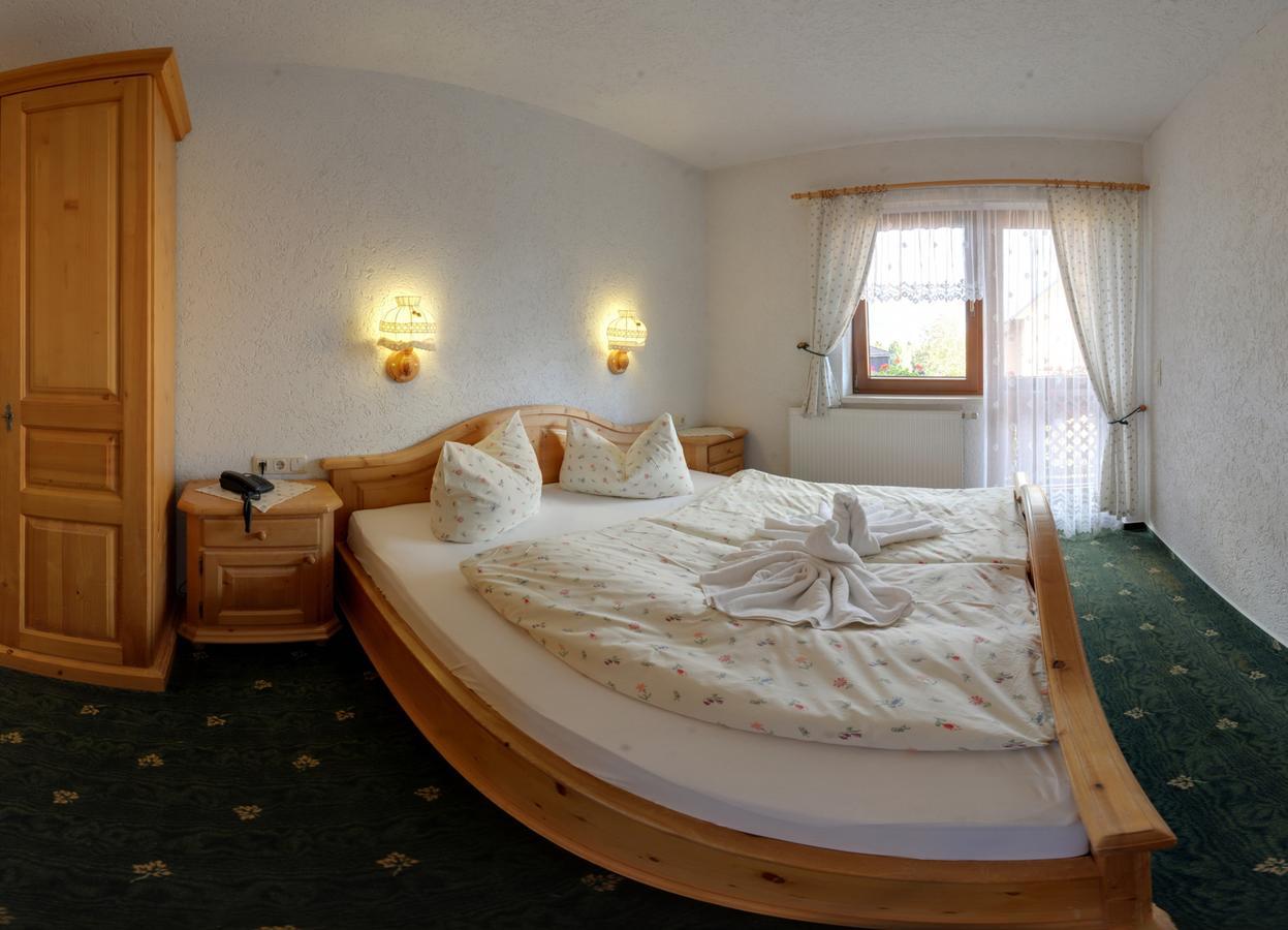 Hotel Alpenhof Markneukirchen Eksteriør bilde